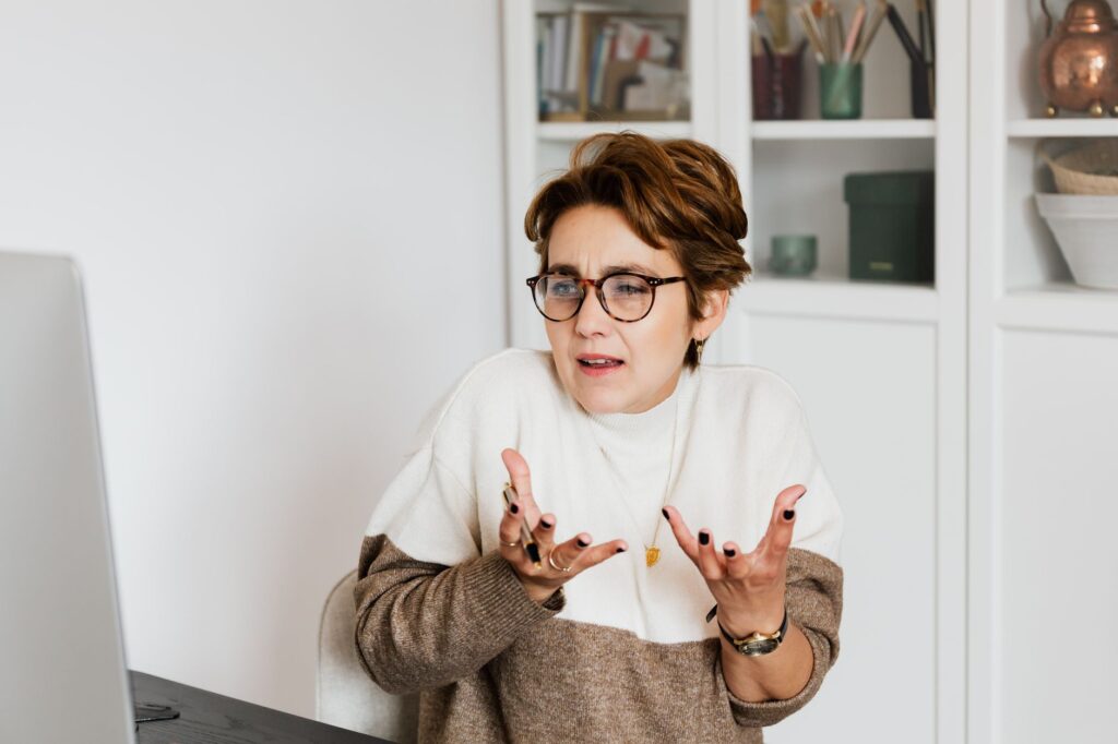 失敗パターン①:結論を最後まで言わない「前置き型」