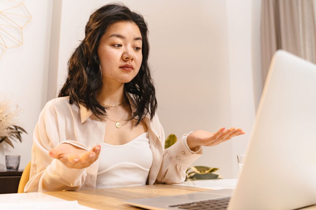 失敗パターン② 「何でもできます」で始めて収入が安定しない